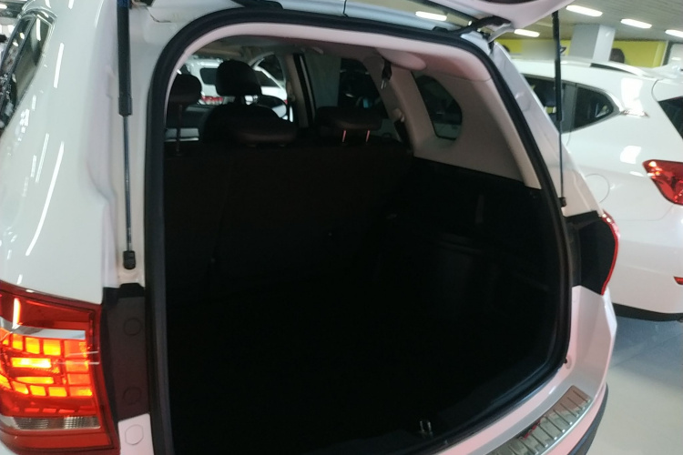 哈弗H6 2019款 运动版 1.5T 自动两驱精英型 国VI机舱底盘23