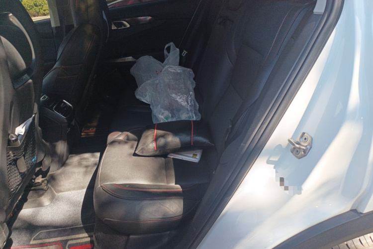 领克01 2017款 2.0T 四驱劲Pro版中控内饰7004