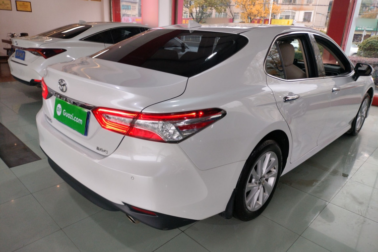 丰田 凯美瑞 2021款 2.0G 豪华版车身外观7