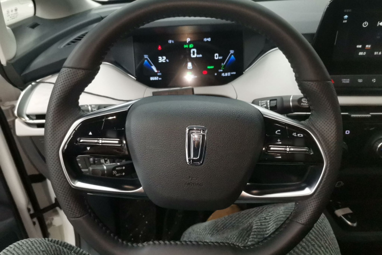 奔腾NAT 2022款 悦享出行 换电版 100kW 401km中控内饰13