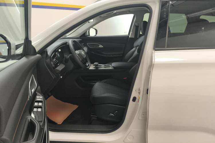 长安X7 PLUS 2024款 1.5T 自动尊耀型 7座中控内饰19