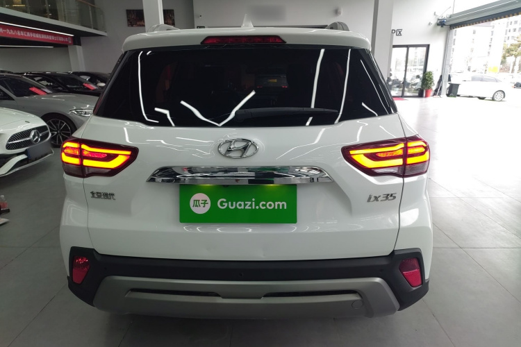 北京现代ix35 2018款 2.0L 自动两驱智勇·畅享版车身外观6