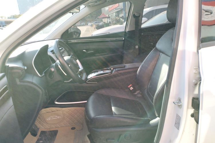 现代 2023款 途胜L 1.5T 自动两驱GLX精英版中控内饰19