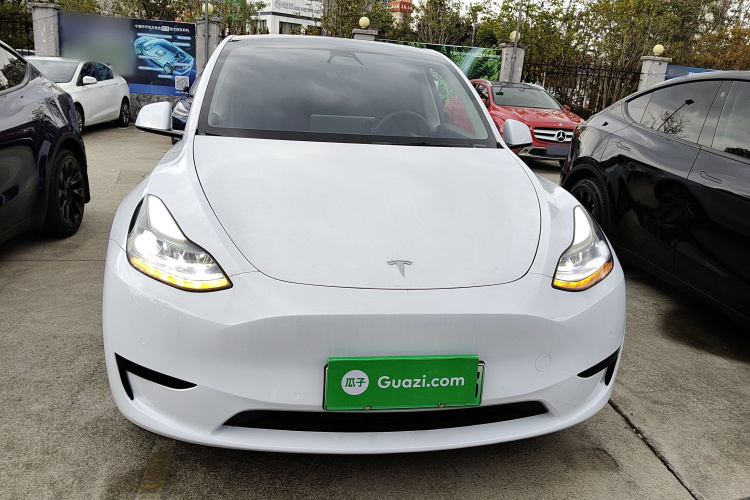 特斯拉 Model Y 2022款 改款 后轮驱动版车身外观2