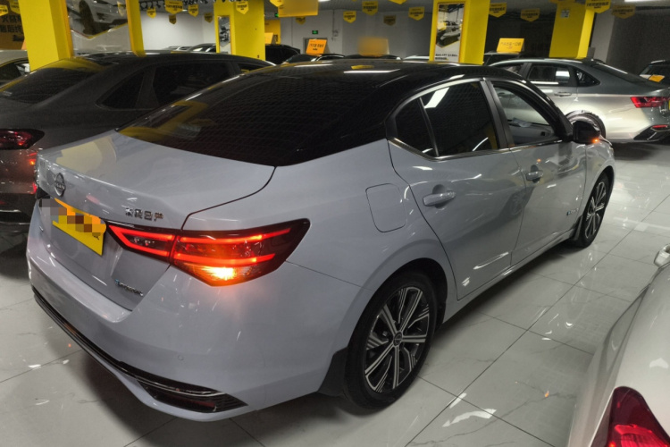 日产 轩逸 2023款 超混电驱 超豪华Ultra车身外观6005