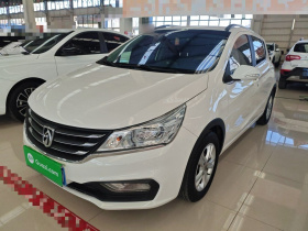 宝骏310 2016款 1.2L 手动豪华型