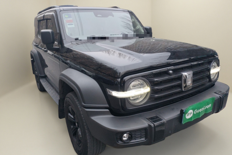 坦克300 2023款 越野版 2.0T 挑战者车身外观3