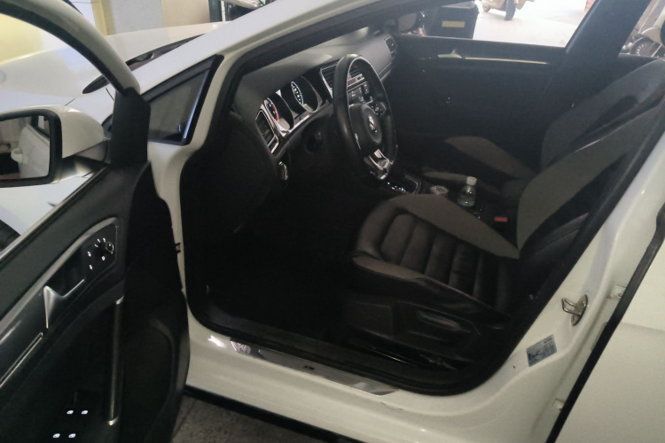 大众 高尔夫 2018款 280TSI 自动R-Line型中控内饰20