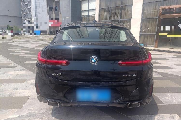 宝马X4 2022款 xDrive 25i M运动套装车身外观6004