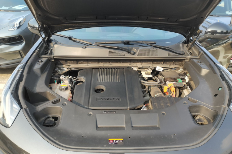 领克01 2023款 1.5TD EM-F PM机舱底盘24