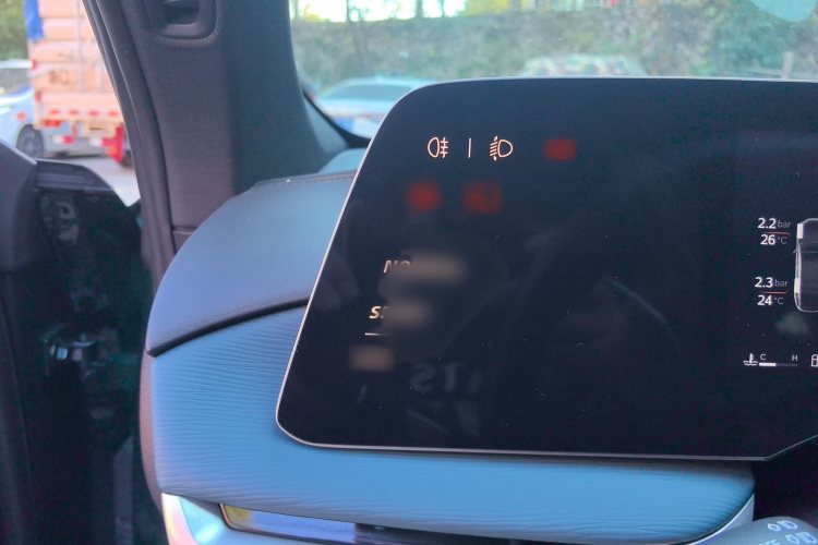 名爵 MG7 2025款 2.0T Trophy+ 超级智驾版中控内饰7006