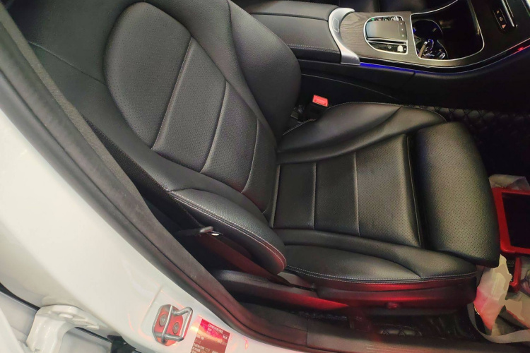 奔驰C级 2021款 C 200 L 时尚型运动版中控内饰41