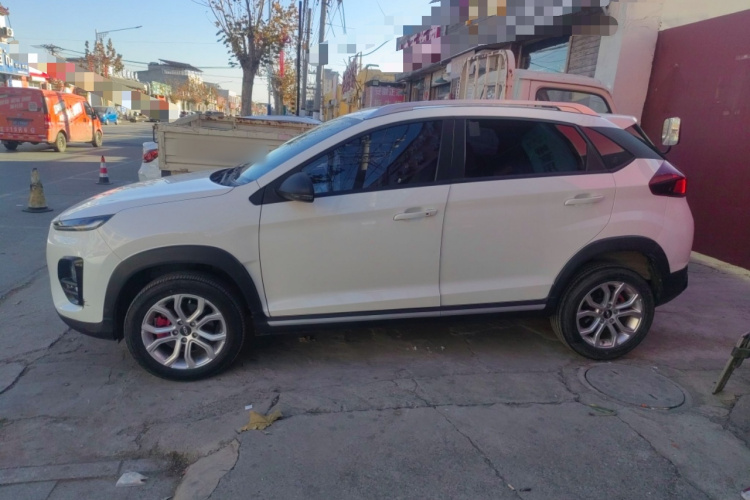 奇瑞 瑞虎3X 2022款 钻石版 1.5L CVT精英版车身外观4