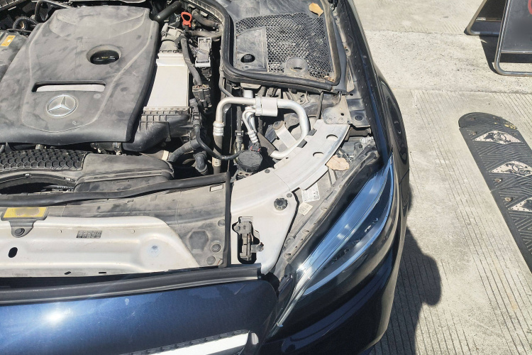 奔驰C级 2019款 C 180 L 时尚型运动版局部细节9007