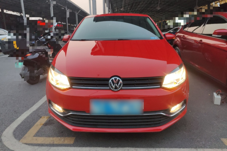 大众 Polo 2016款 1.6L 自动舒适型车身外观2