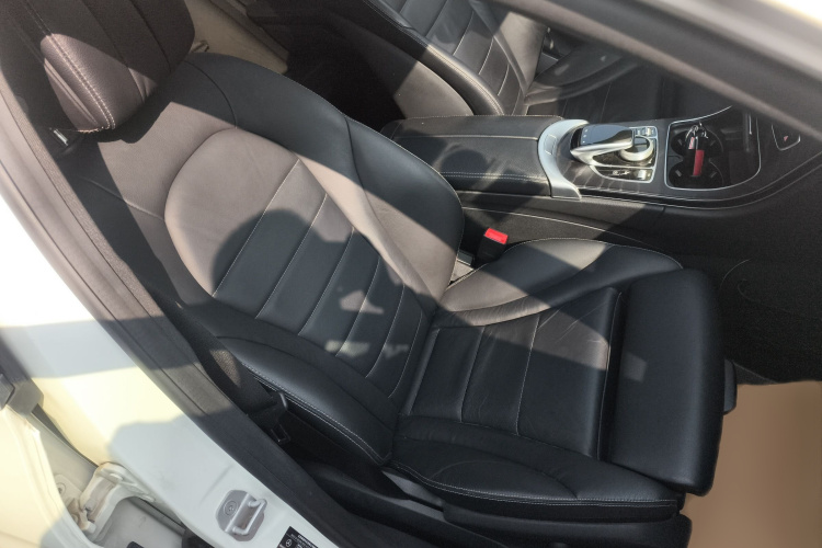 奔驰C级 2015款 C 260 L 运动型局部细节41