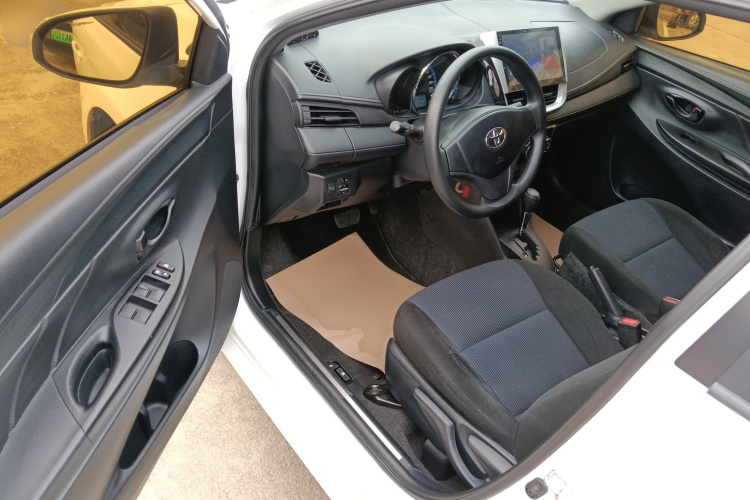 丰田 YARiS L 致享 2017款 1.5E CVT魅动版中控内饰7003