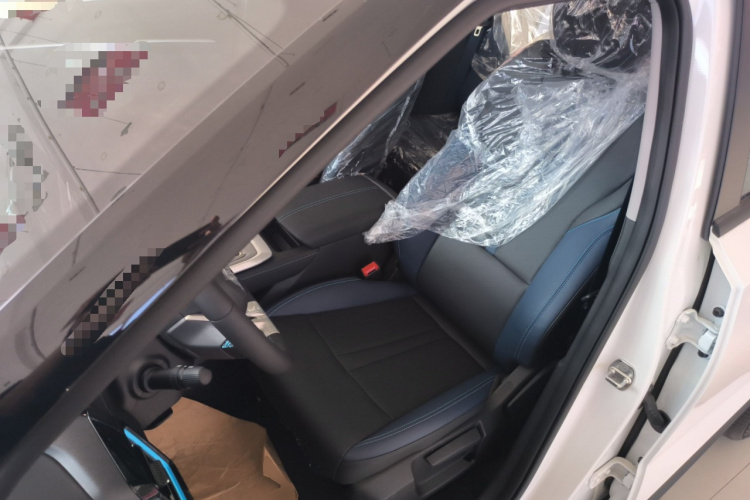 广汽传祺 传祺GS3 2023款 影速 270T 劲享版中控内饰19