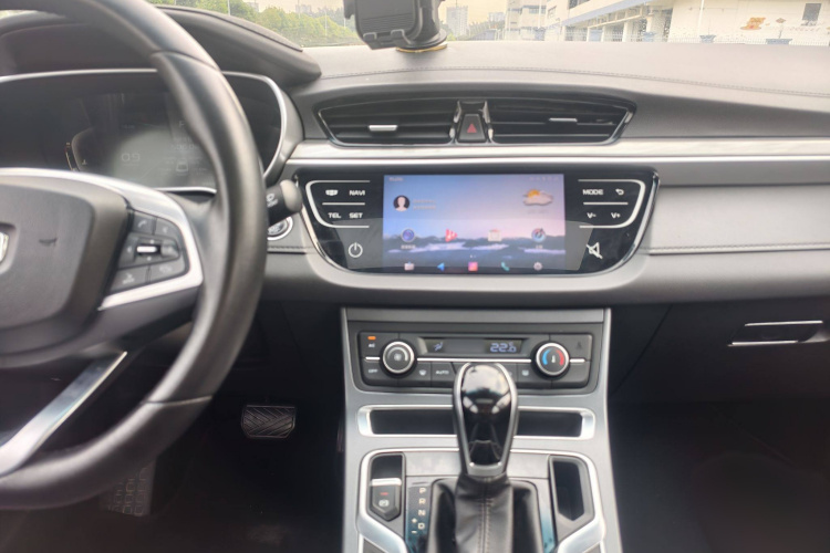 吉利汽车 帝豪 2019款 领军版 1.5L CVT向上亚运版 国VI中控内饰7004