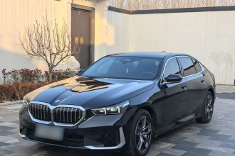 宝马5系 2025款 530Li 领先型 豪华套装