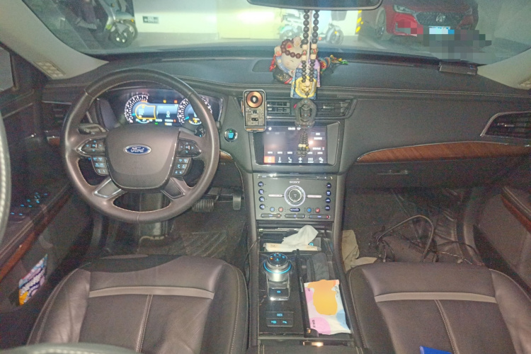 福特 金牛座 2017款 EcoBoost 325 V6旗舰型中控内饰12