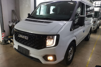 江铃福顺 2022款 2.0T 手动多功能乘用车短轴低顶6座