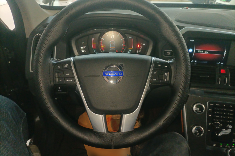 沃尔沃XC60 2015款 T5 AWD 智远版中控内饰13