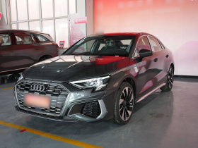 奥迪A3 2024款 A3L Limousine 35 TFSI 时尚运动型