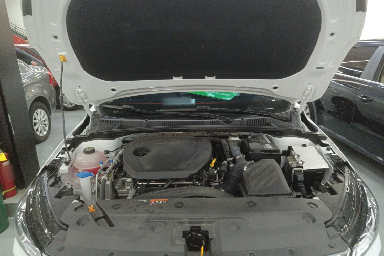 吉利汽车 帝豪 2026款 第4代 400万纪念款 1.5L CVT飞越型机舱底盘24