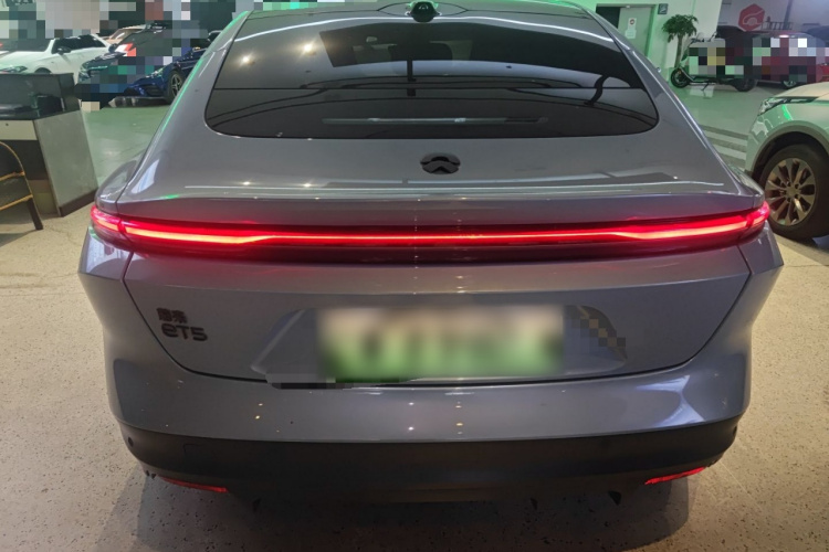 蔚来ET5 2022款 75kWh车身外观6004