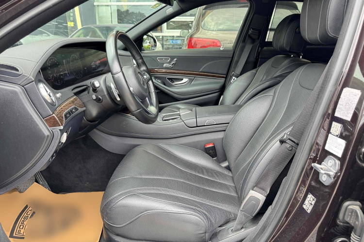 奔驰S级 2019款 S 320 L中控内饰19