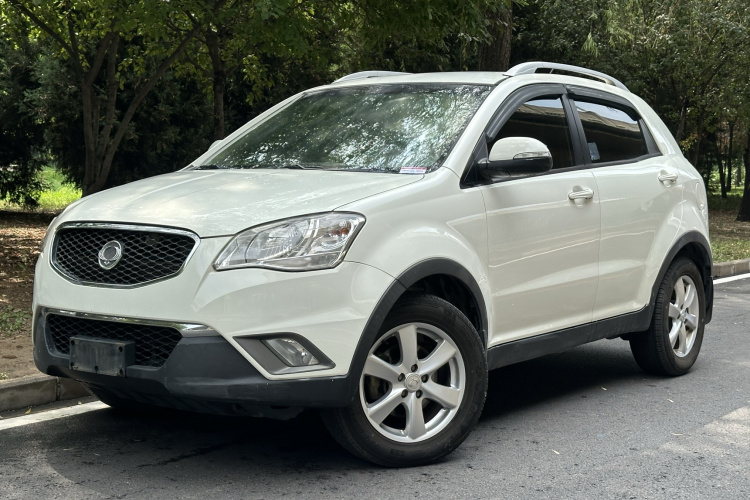 双龙 柯兰多 2011款 2.0T 柴油两驱自动豪华导航版车身外观1