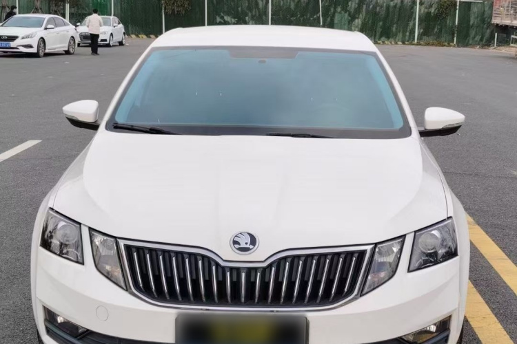 斯柯达 明锐 2019款 1.5L 自动舒适版车身外观6001