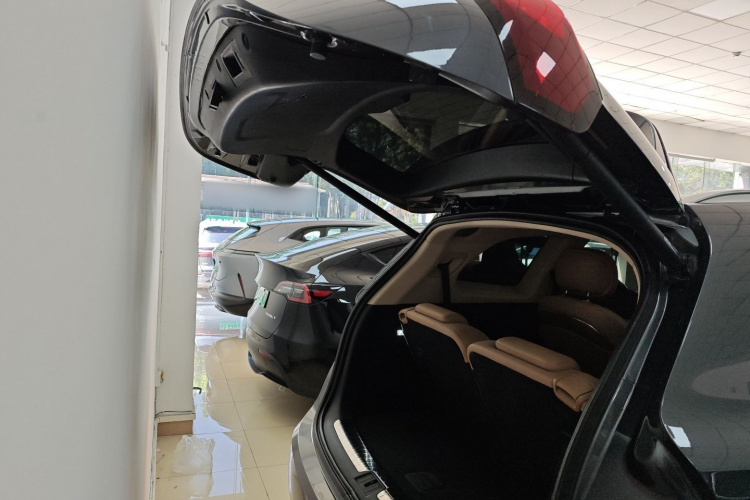 鸿蒙智行 问界M7 2022款 1.5T 四驱豪华版局部细节23