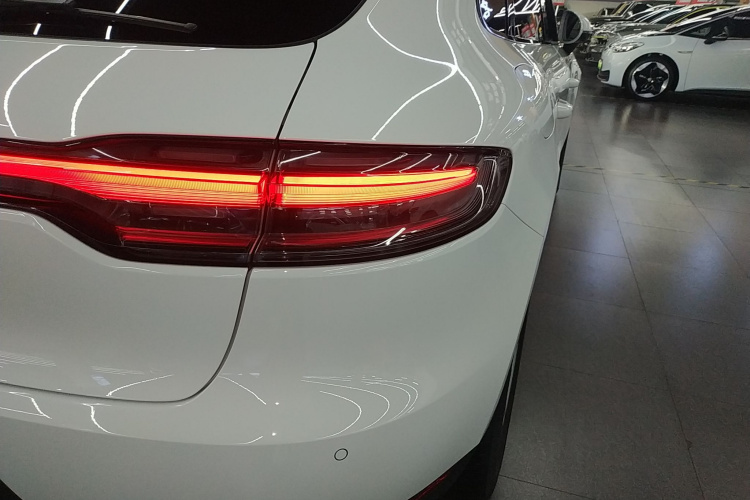 保时捷 2018款 Macan 2.0T车身外观9