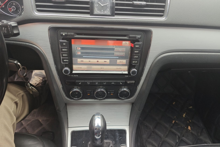 大众 帕萨特 2013款 1.8TSI DSG尊荣版局部细节16