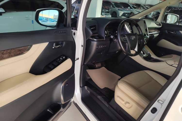 丰田 威尔法 2023款 皇冠 双擎 2.5L HV尊贵版中控内饰20