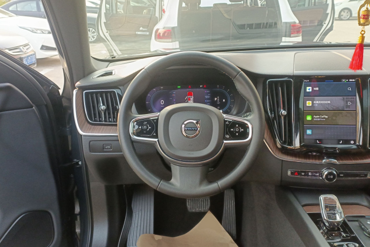 沃尔沃XC60 2023款 B5 四驱智远豪华版中控内饰13
