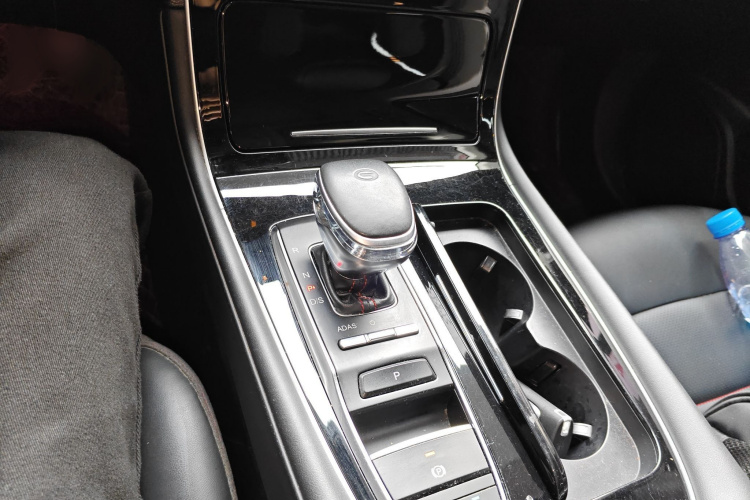 广汽传祺 传祺GS4 PLUS 2021款 390T 自动星云版局部细节18