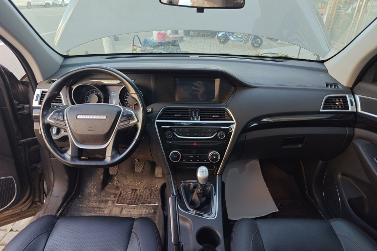 猎豹汽车 猎豹CS10 2015款 2.0T 手动卓越型中控内饰12