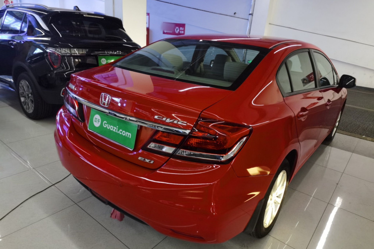 本田 思域 2014款 1.8L 自动舒适版车身外观7