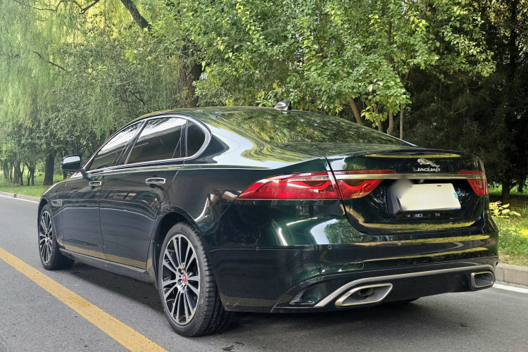 捷豹XFL 2021款 XFL 2.0T P250 两驱尊享豪华版车身外观6005