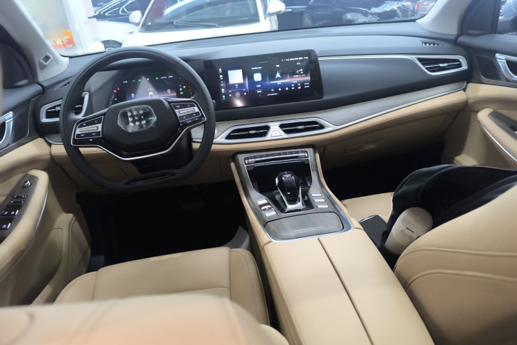 蓝电E5 2023款 1.5L DE-i 100KM臻享型 7座中控内饰12