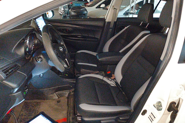 丰田 YARiS L 致炫 2021款 致炫X 1.5L CVT领先版局部细节19