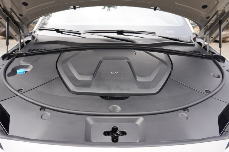 比亚迪 宋PLUS新能源 2025款 EV 605km 旗舰型中控内饰7011