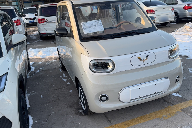 五菱汽车 宏光MINIEV 2024款 第三代 215km 青春版车身外观6005