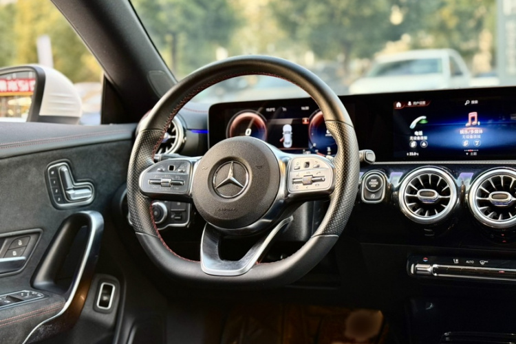奔驰CLA 2020款 CLA 200中控内饰7006