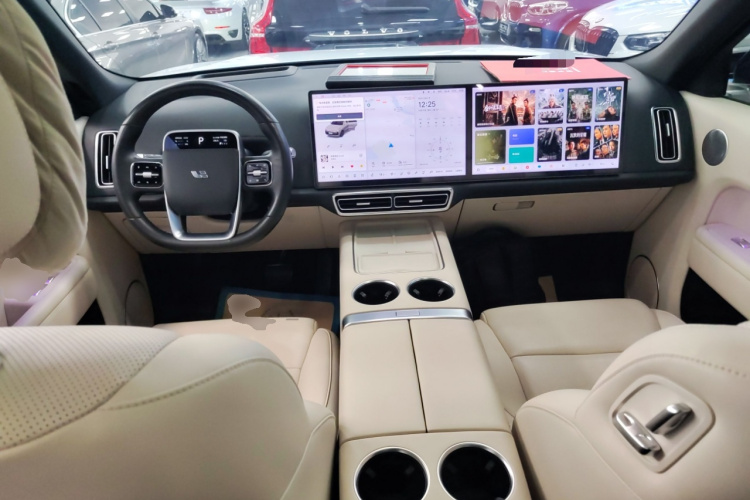 理想汽车 理想L8 2023款 Pro中控内饰12