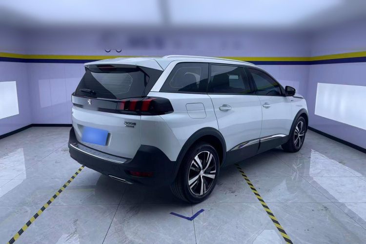 标致5008 2017款 350THP 5座精英版车身外观7