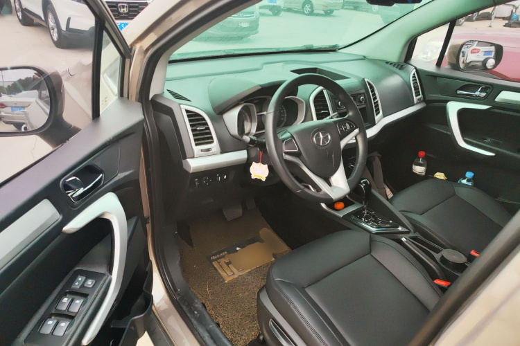 江汽集团 瑞风S3 2016款 1.5L CVT豪华型中控内饰20